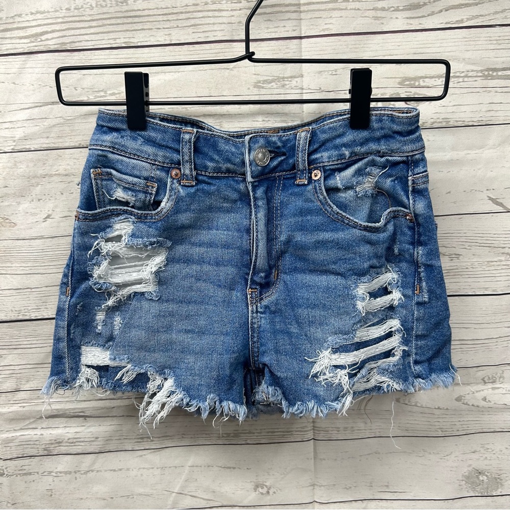 American Eagle Women’s Destructed Cutoff shorts size 00 EUC